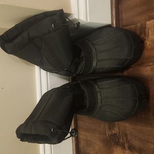 Mens size 10 black snow rain boots
